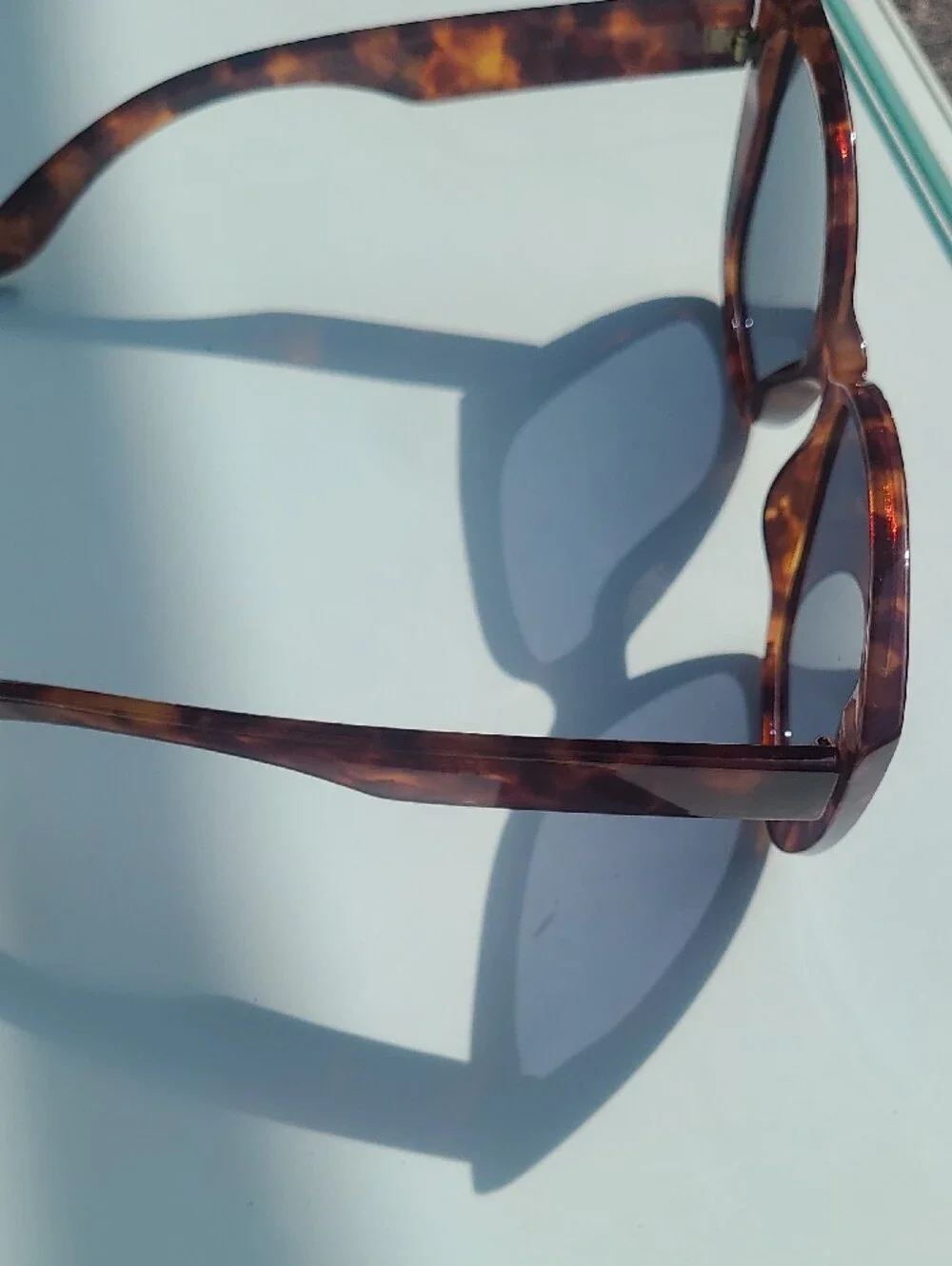 Women’s Oversized Tortoiseshell and Black Sunglasses Set